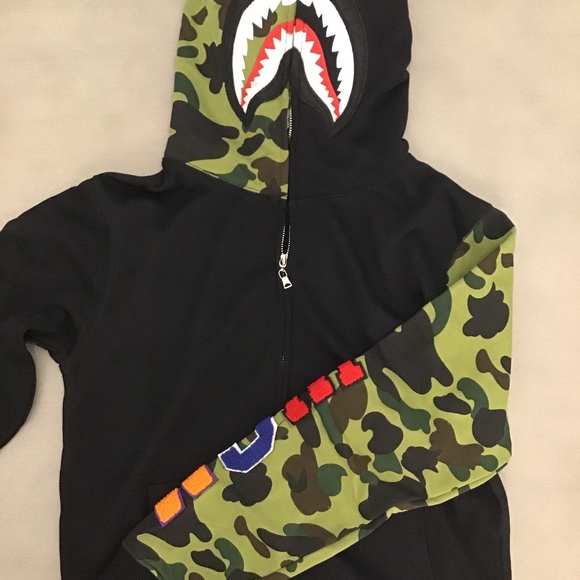 Full zip Shark hoodie - Picture 7 of 16